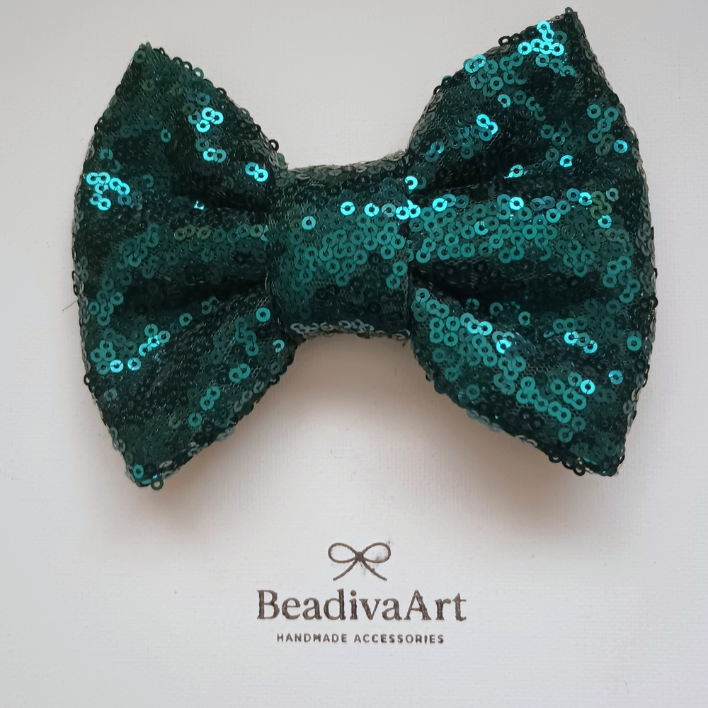 ✨Green Sequin Hair Bow